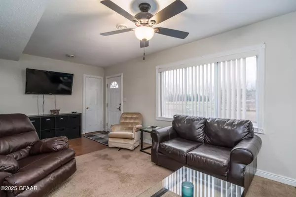 2110 CLEMETSON ST NE, Grand Forks, ND 58203