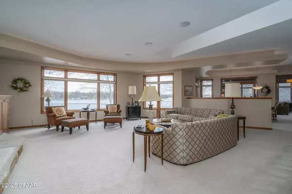 12745 MAPLE LAKE DR SE, Mentor, MN 56736