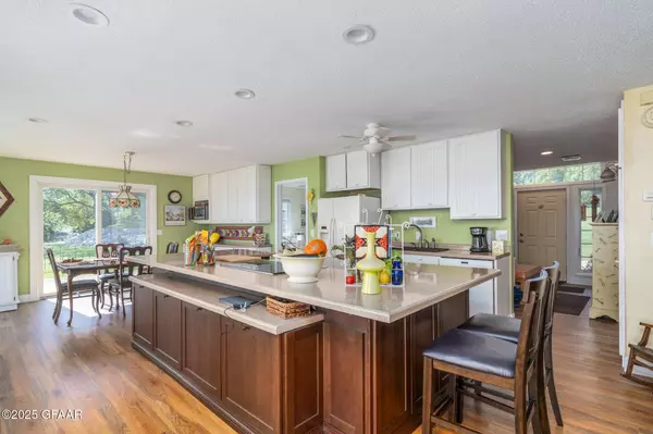 14127 MAPLE INN RD SE, Mentor, MN 56736