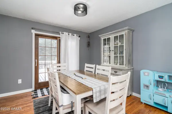 538 TERRACE DR, Grand Forks, ND 58201