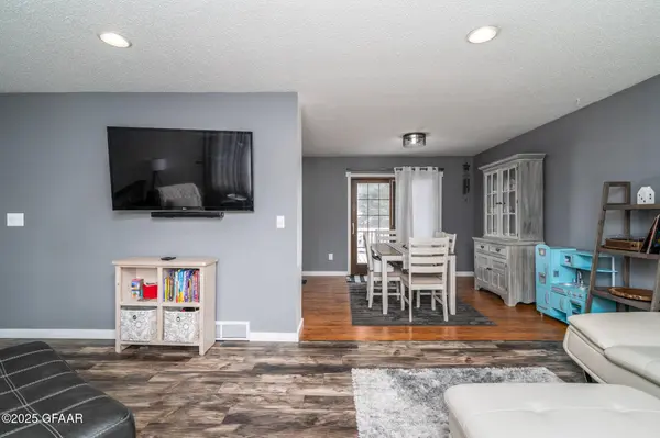 538 TERRACE DR, Grand Forks, ND 58201