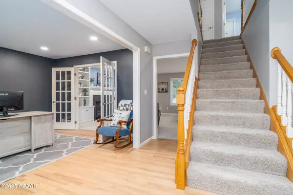 2134 44TH AVE S, Grand Forks, ND 58201