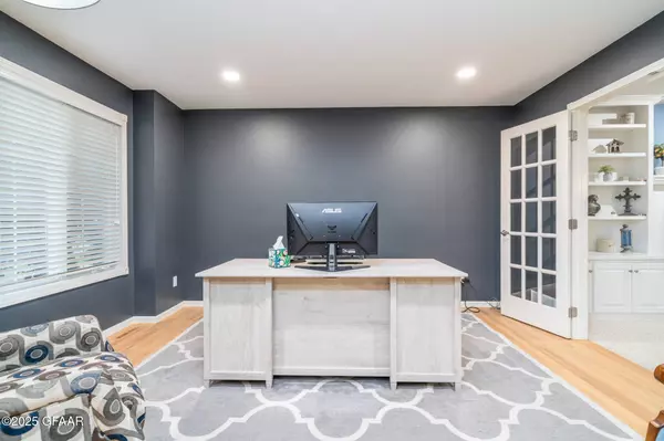 2134 44TH AVE S, Grand Forks, ND 58201