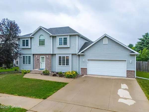 2134 44TH AVE S, Grand Forks, ND 58201