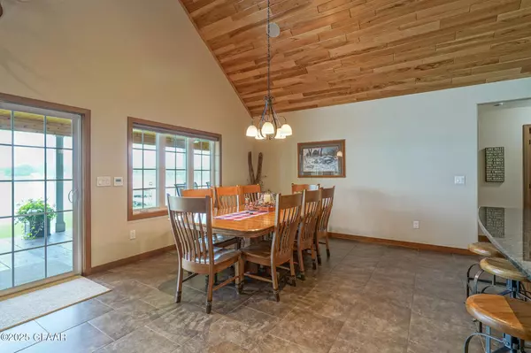 34553 E TRINITY PT RD, Mentor, MN 56736