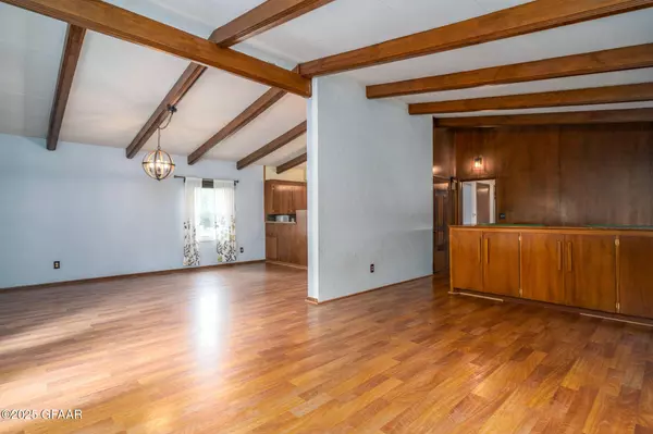 1117 17TH ST NW, East Grand Forks, MN 56721