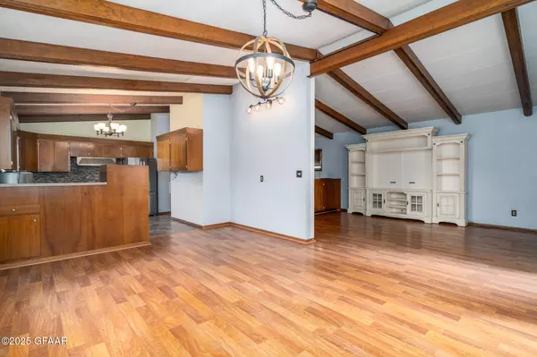 1117 17TH ST NW, East Grand Forks, MN 56721