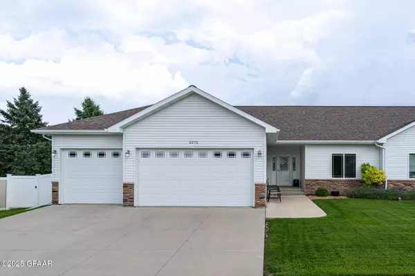 2272 45TH AVE S, Grand Forks, ND 58201