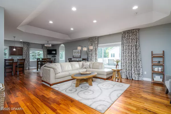 2272 45TH AVE S, Grand Forks, ND 58201