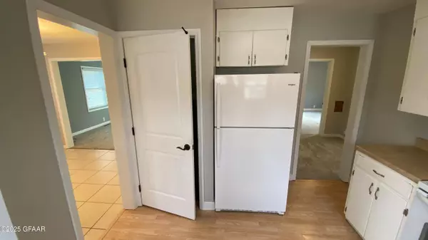 525 25TH ST N, Grand Forks, ND 58203