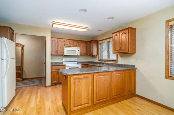 406 MEMORIAL DR, Fisher, MN 56723