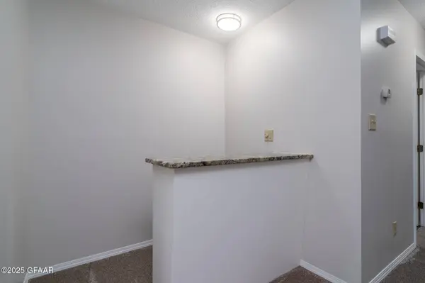 818 39TH ST N, Grand Forks, ND 58203