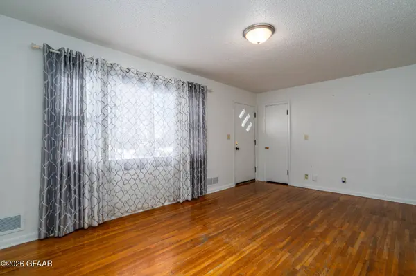 1905 11TH AVE N, Grand Forks, ND 58203