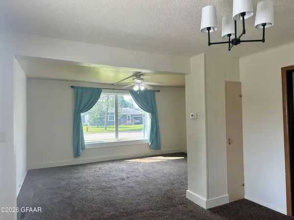 513 CENTRAL AVE N, Crookston, MN 56716