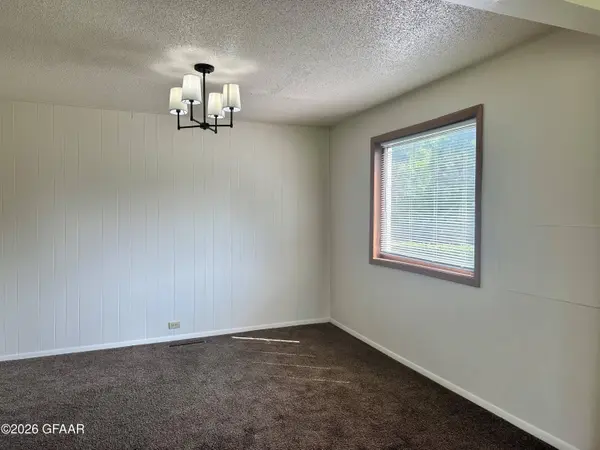 513 CENTRAL AVE N, Crookston, MN 56716