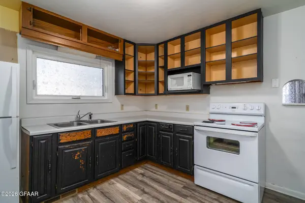 1905 11TH AVE N, Grand Forks, ND 58203