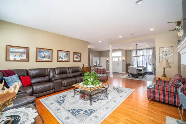 2511 ST ANDREWS DR NW, East Grand Forks, ND 56721