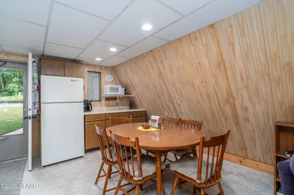 15710 N TRINITY PT RD SE, Mentor, MN 56736