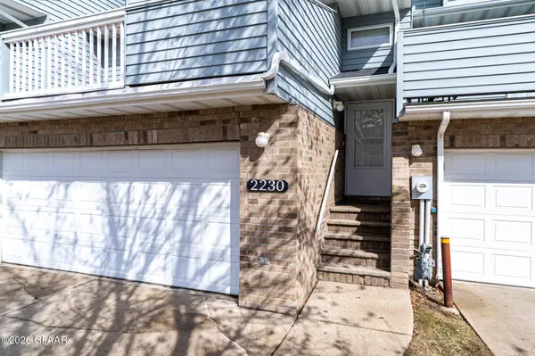 2230 27TH AVE S, Grand Forks, ND 58201