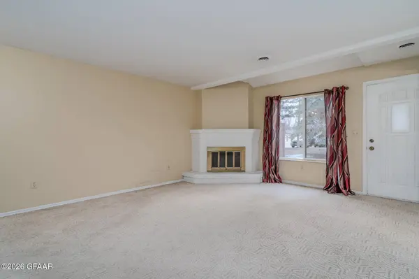 3720 CHERRY ST O59, Grand Forks, ND 58201