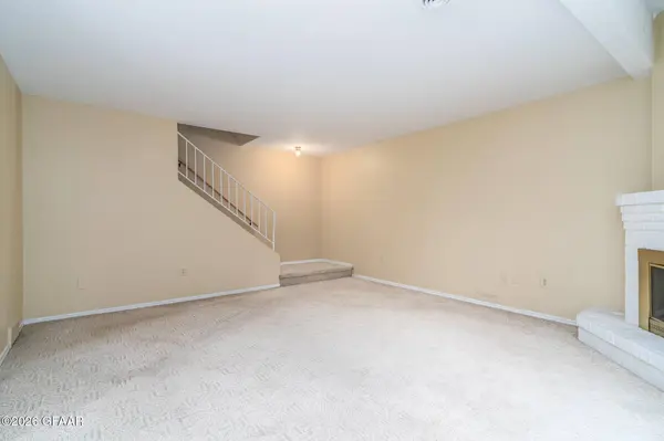 3720 CHERRY ST O59, Grand Forks, ND 58201