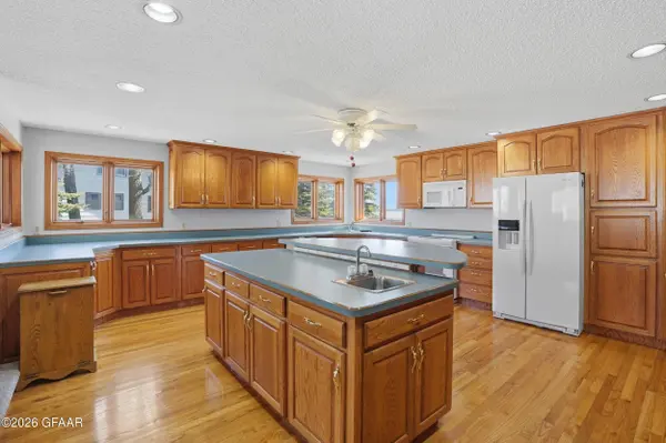 15707 SANDY BEACH RD SE, Mentor, MN 56736