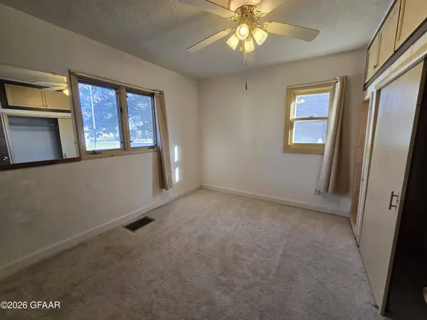 204 2ND ST W, Argyle, MN 56713