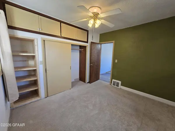 204 2ND ST W, Argyle, MN 56713