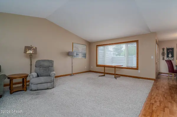 3673 34TH ST S, Grand Forks, ND 58201