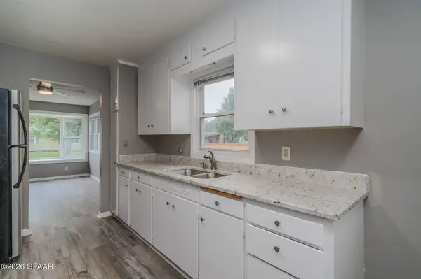 2509 9TH AVE N, Grand Forks, ND 58203