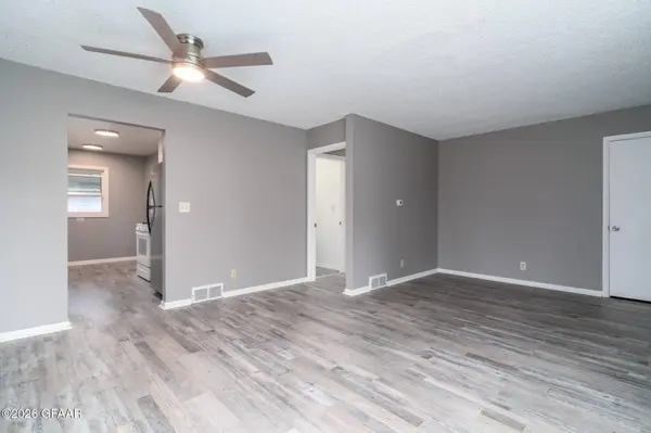 2509 9TH AVE N, Grand Forks, ND 58203