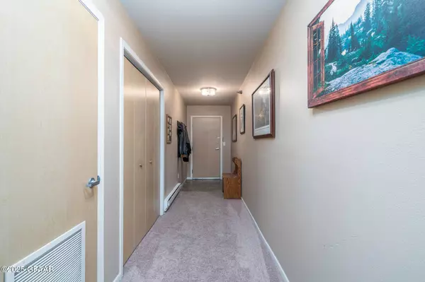 4600 WASHINGTON ST S 123, Grand Forks, ND 58201