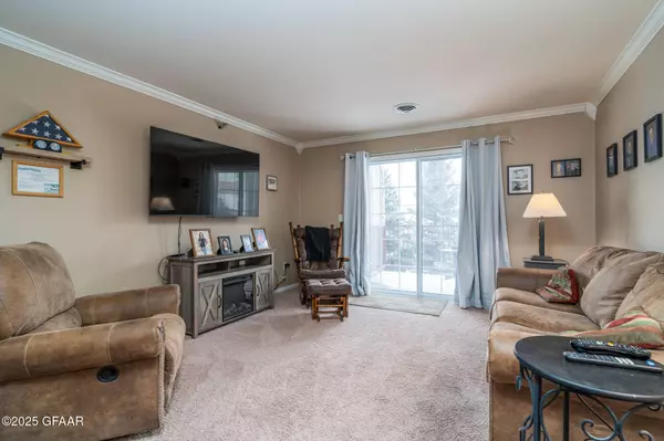 4600 WASHINGTON ST S 123, Grand Forks, ND 58201