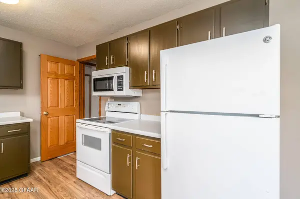 1724 6TH AVE N, Grand Forks, ND 58203