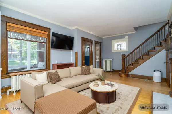 607 5TH ST S, Grand Forks, ND 58201