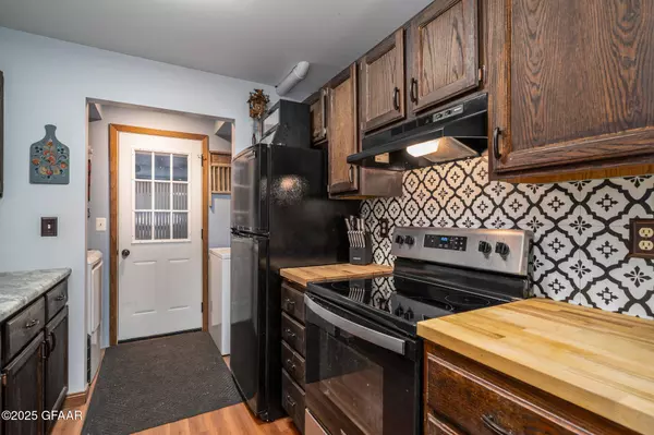 2542 26TH AVE S, Grand Forks, ND 58201