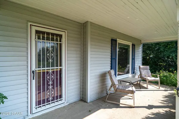 323 4TH ST, Thompson, ND 58278