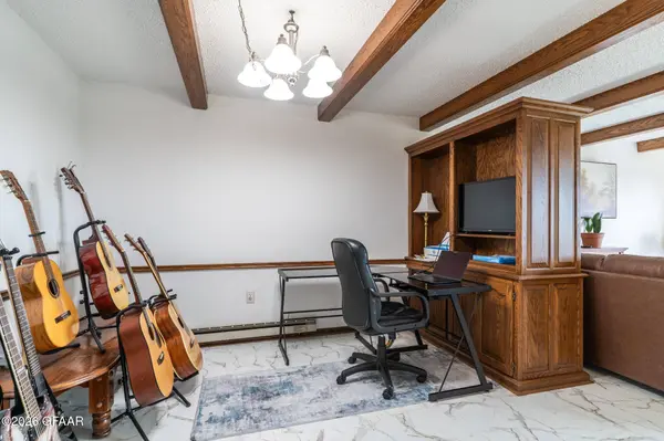 2200 29TH ST S 42S, Grand Forks, ND 58201