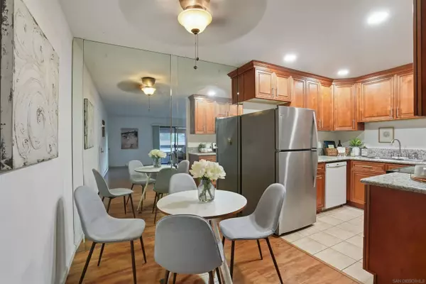 265 Loma Alta Dr #D8, Oceanside, CA 92054