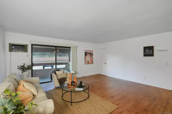 265 Loma Alta Dr #D8, Oceanside, CA 92054