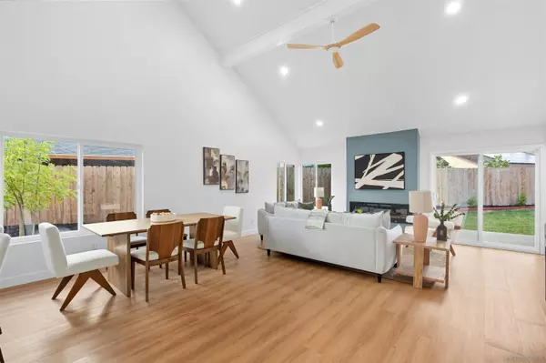 9562 Benavente St, San Diego, CA 92129