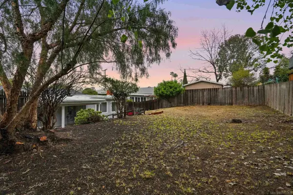 8741 Crockett St, La Mesa, CA 91942