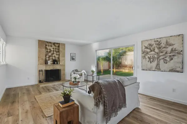 1806 Stewart St, Oceanside, CA 92054