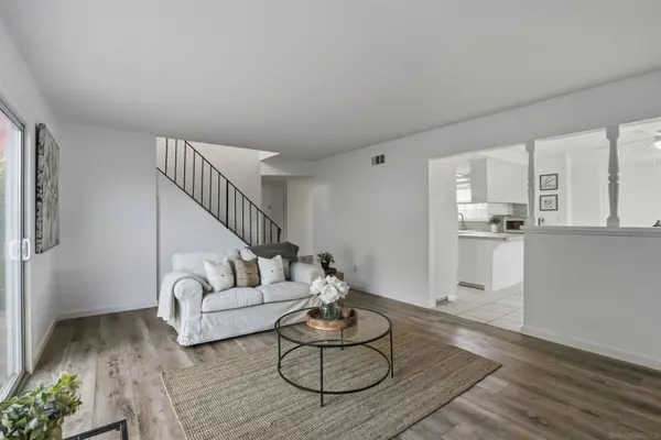 1806 Stewart St, Oceanside, CA 92054