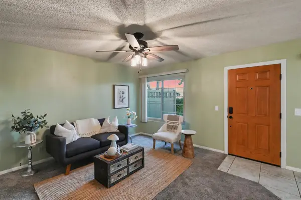 8837 Tamberly #C, Santee, CA 92071
