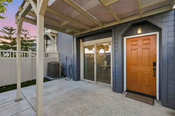8837 Tamberly #C, Santee, CA 92071