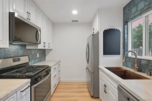 5241 Jamestown, San Diego, CA 92117