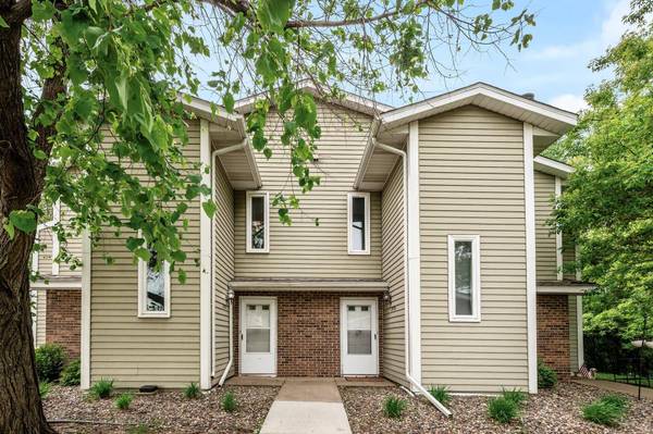 2478 Cobble Hill Alcove #C, Woodbury, MN 55125