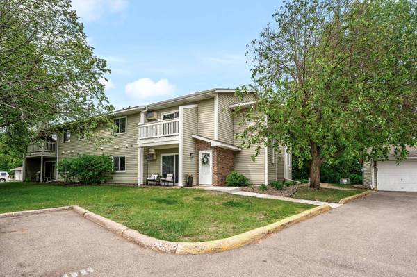 2478 Cobble Hill Alcove #C, Woodbury, MN 55125
