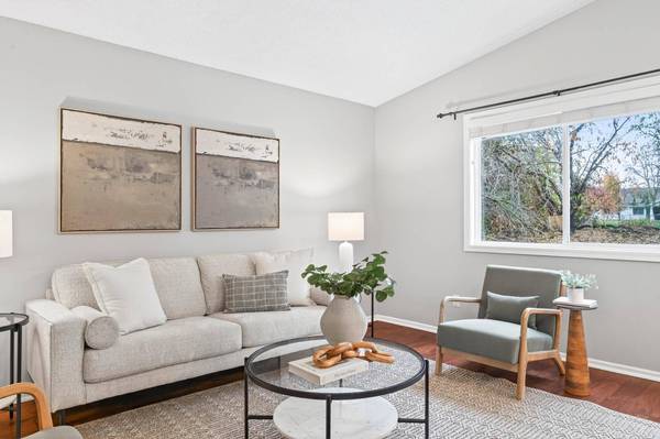 2606 Copper Cliff TRL, Woodbury, MN 55125